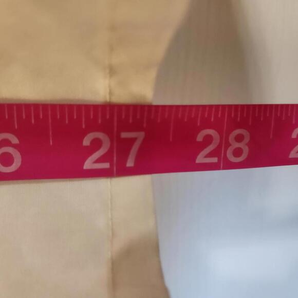 Vintage Diane Von Furstenberg Short Sleeve White Button-Up Shirt - Size 8 - Picture 2 of 8